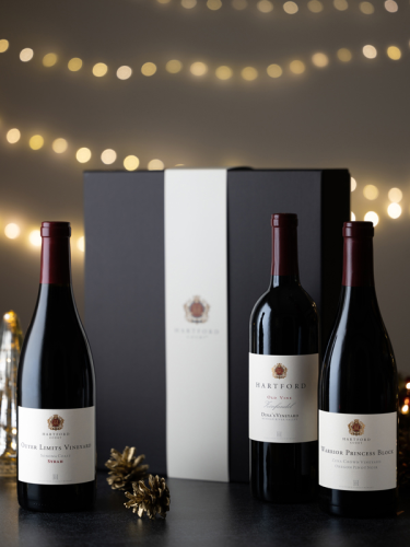 https://www.hartfordwines.com/sites/default/files/styles/wine_detail/public/bottle-shots/Red%20Wine%20Gift%20Pack%20Holiday%20Pic-NV.png?itok=BTFawQU8